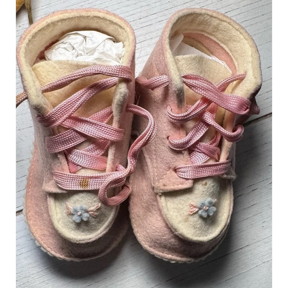 Vintage Pink Cotton Felt Baby Shoes Satin Crib Shoes